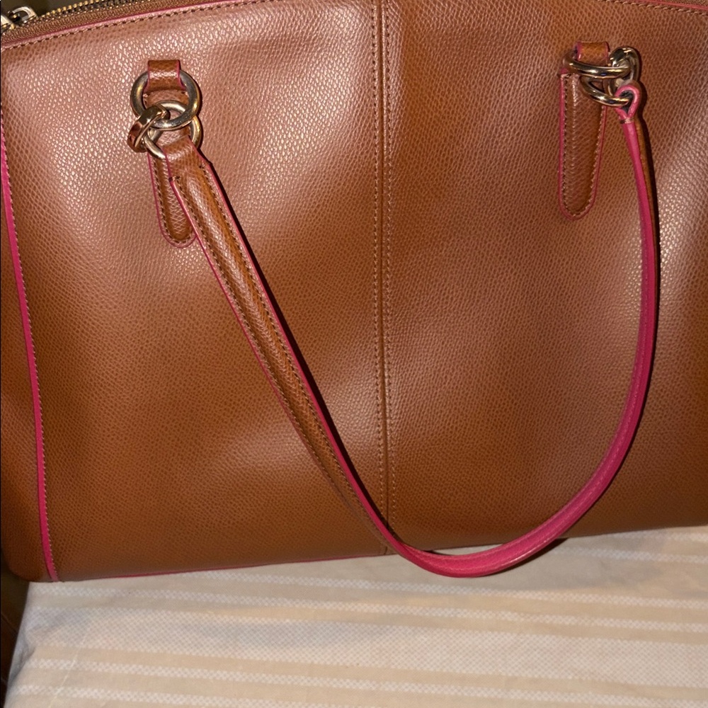 Coach Christie in cross grain leather Tan and Pink Shoulder Bag - Picture 11 of 16